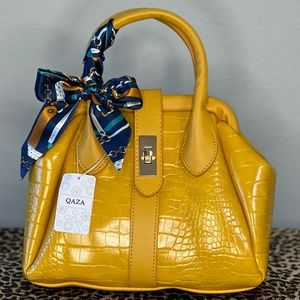 Mustard yellow fashion handbag